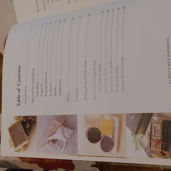 💚Melt & Pour Soapmaking Book - Picture 4 of 5